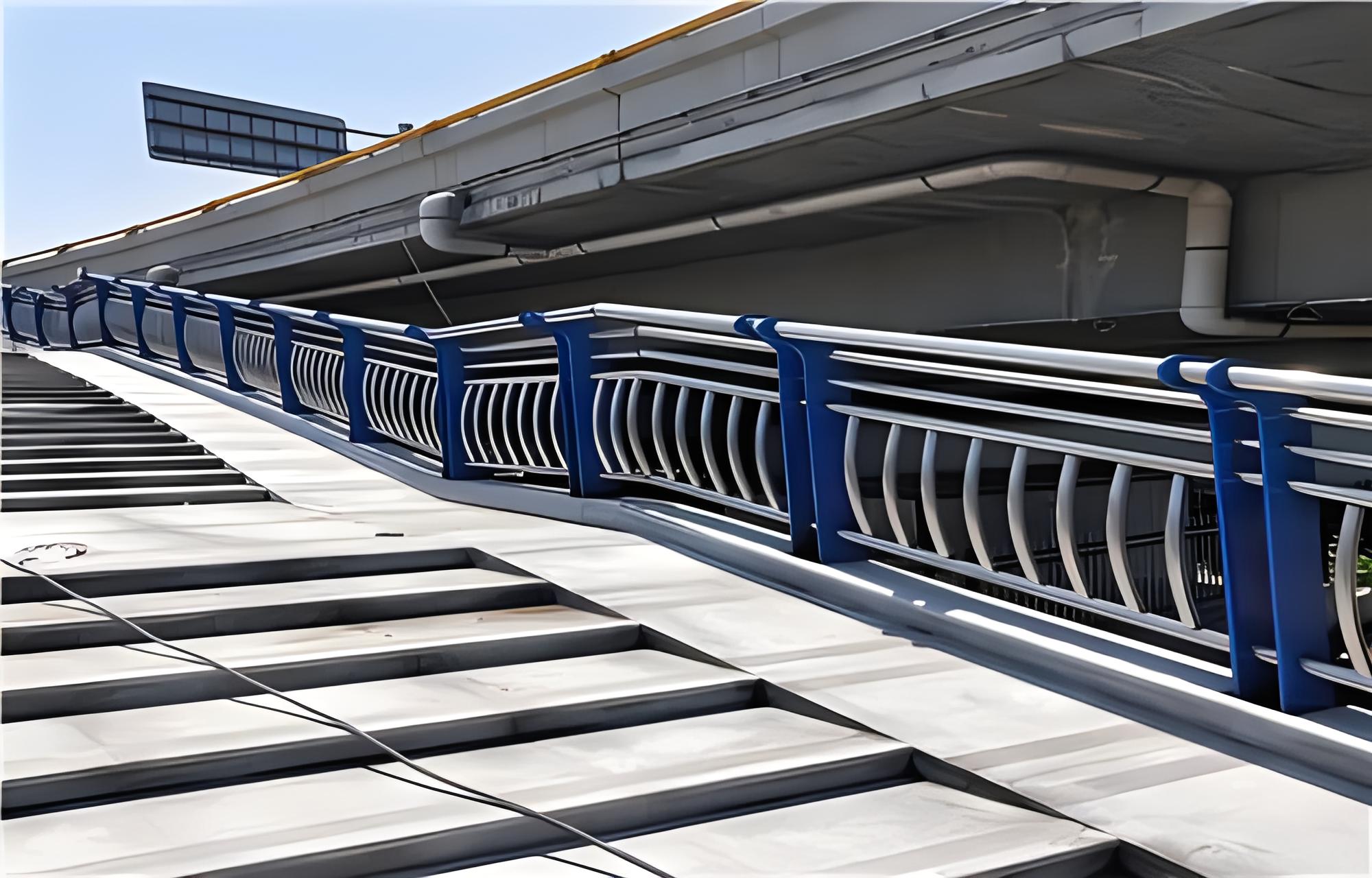 辽阳不锈钢桥梁护栏维护方案：确保安全，延长使用寿命